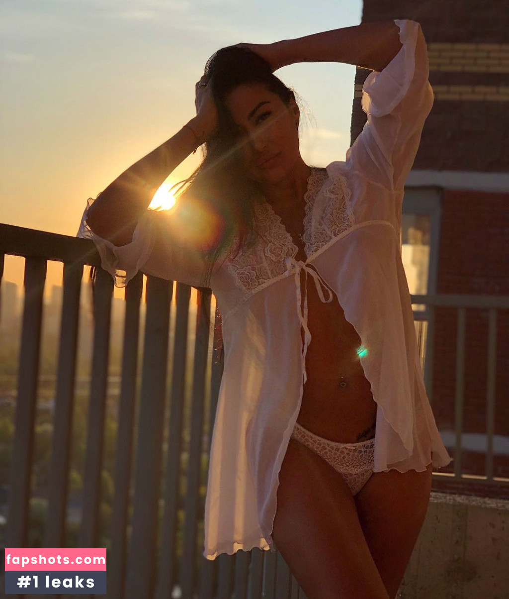 Irina Iris gallery photo #67