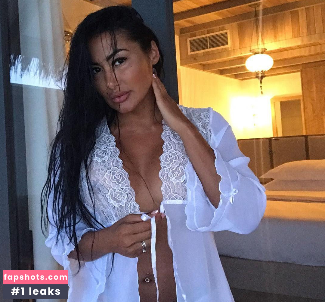 Irina Iris gallery photo #86