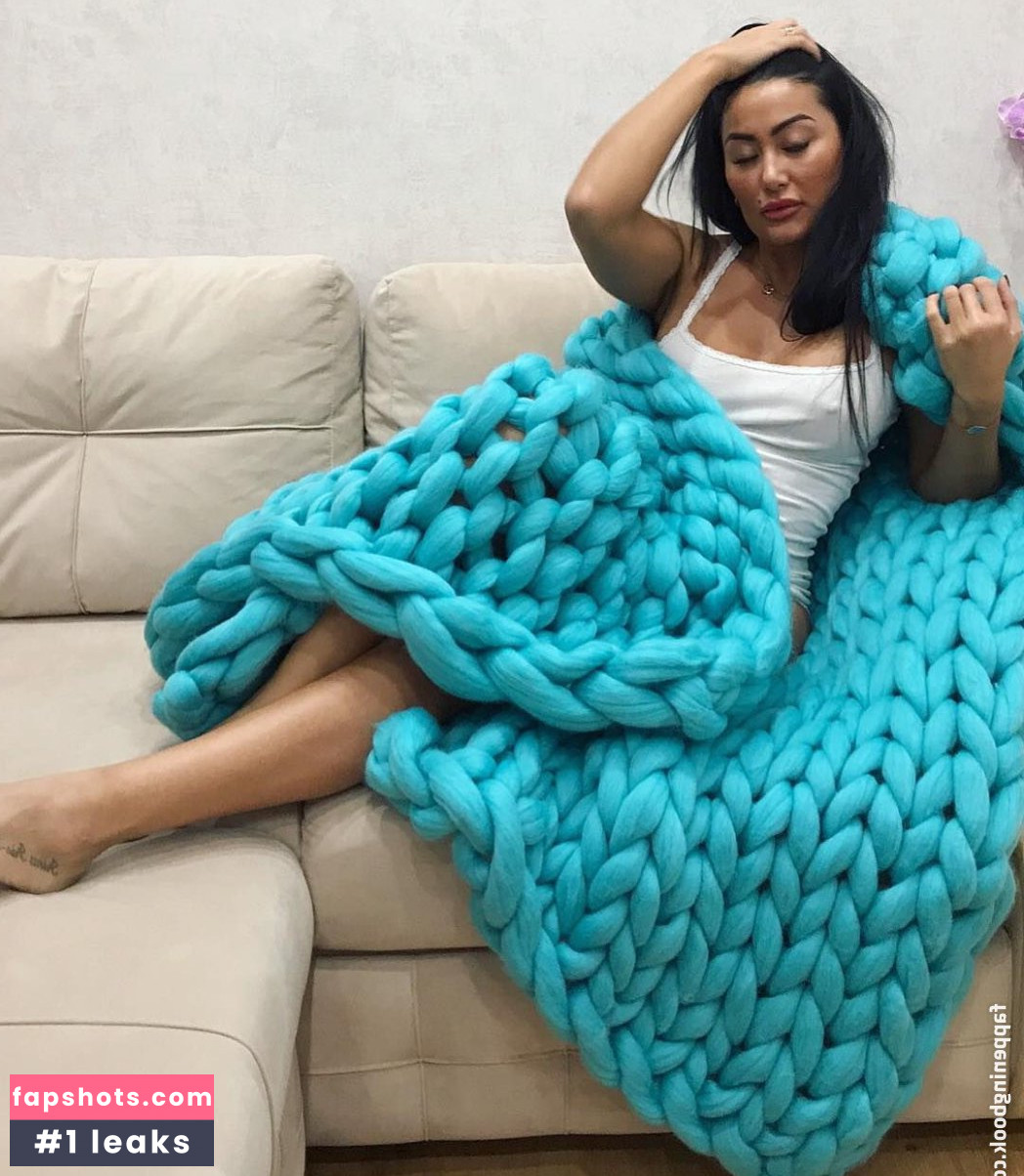 Irina Iris gallery photo #91