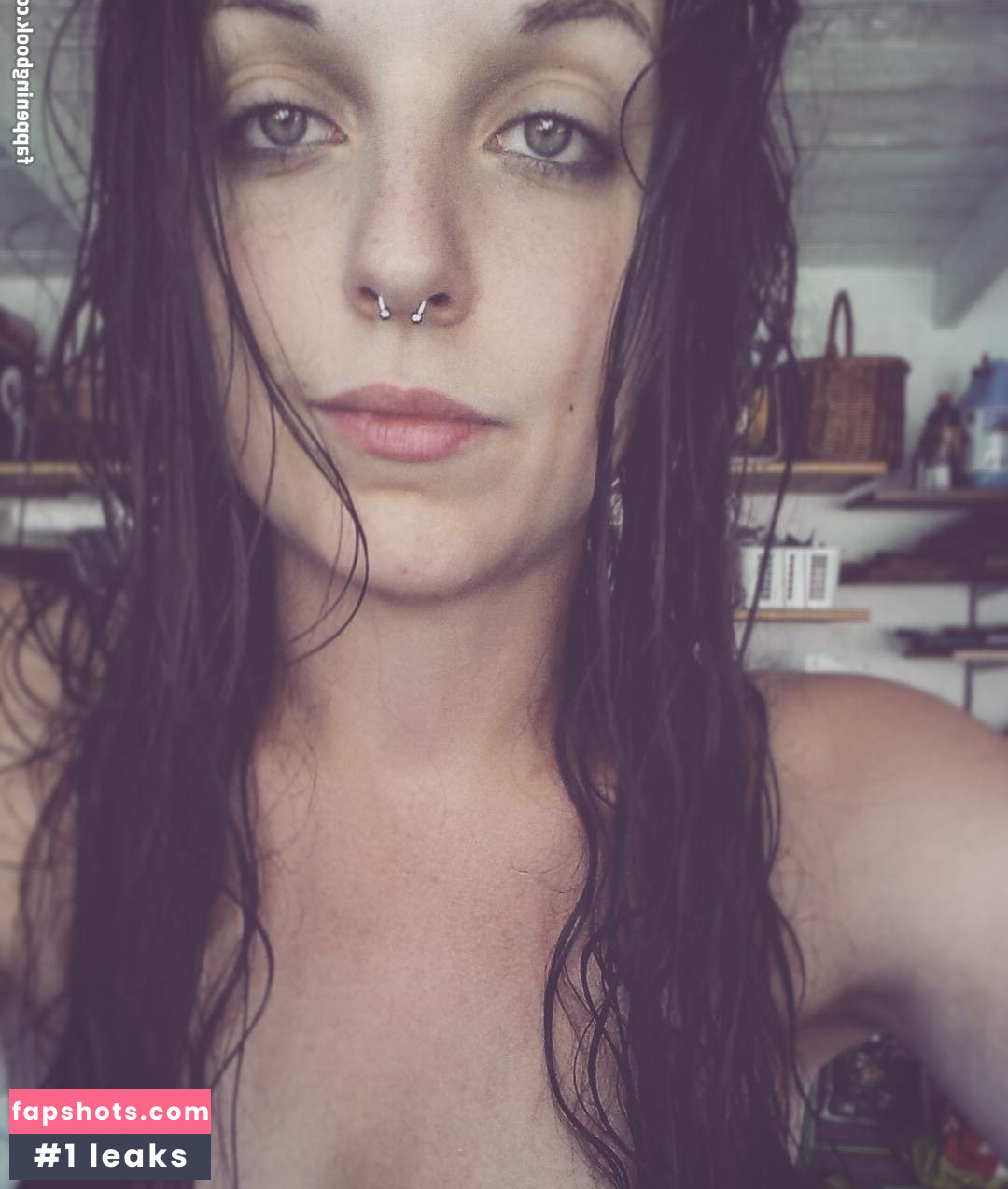 Irina Mirella gallery photo #3