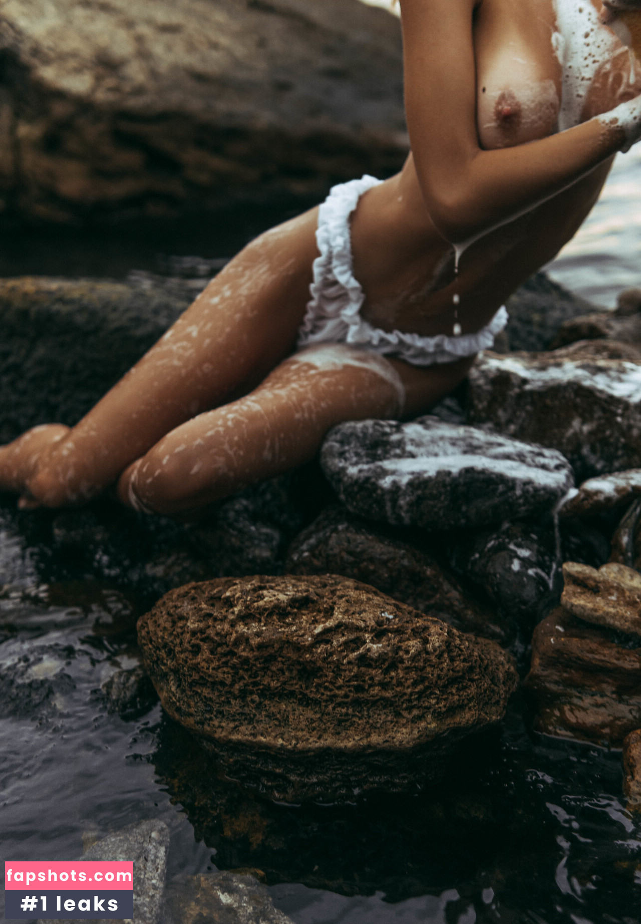 irina_moore_ gallery photo #7