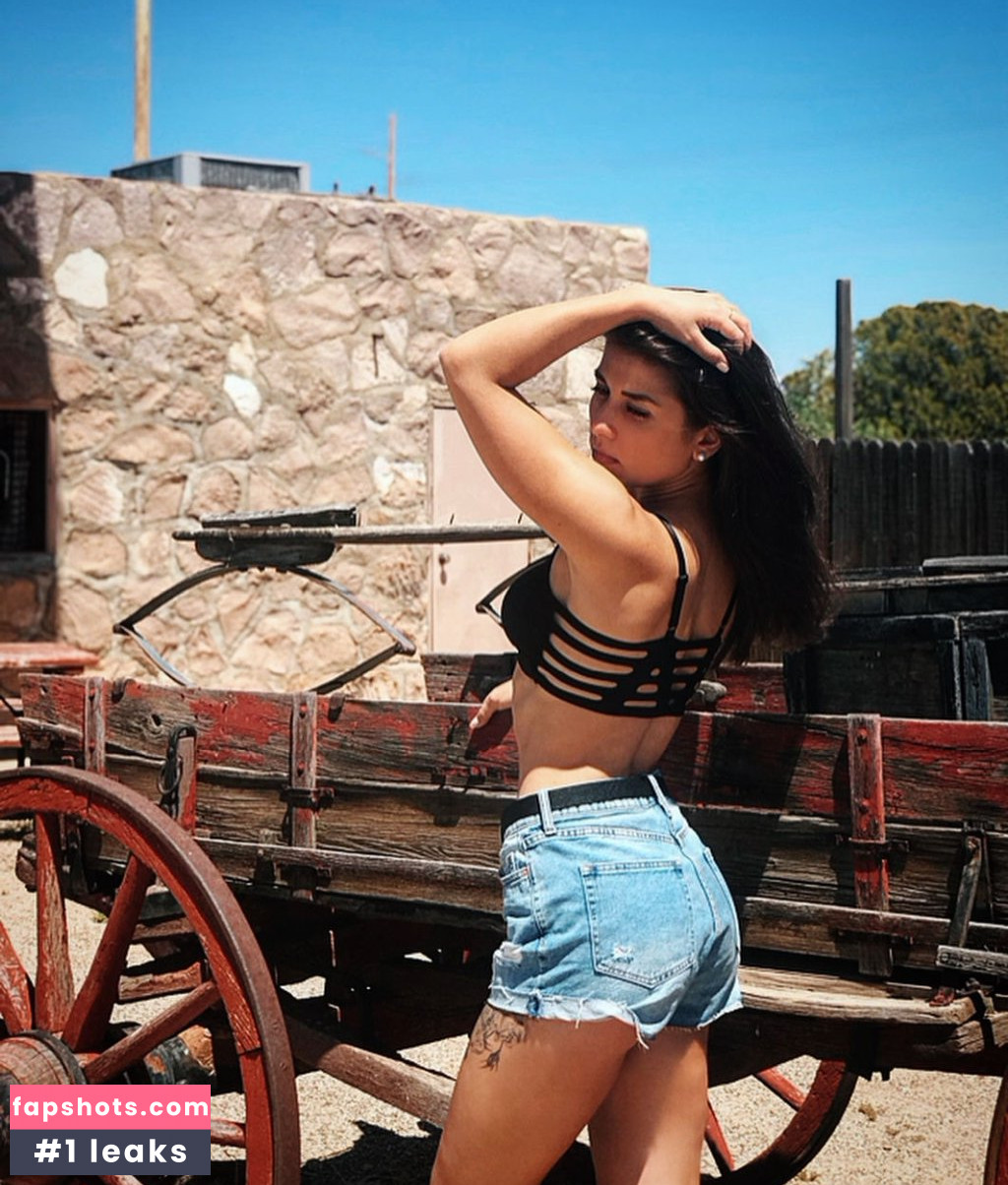 Irina Nikolaeva gallery photo #63