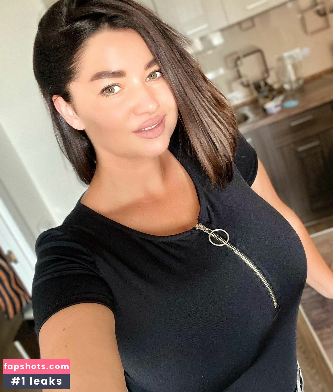 Irina P gallery photo #2