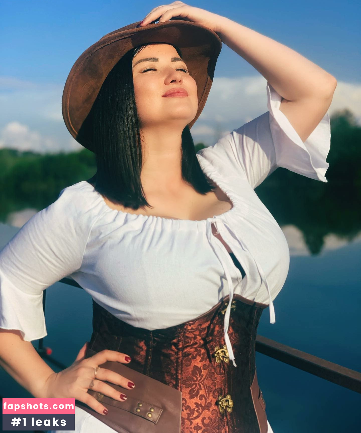 Irina P gallery photo #15