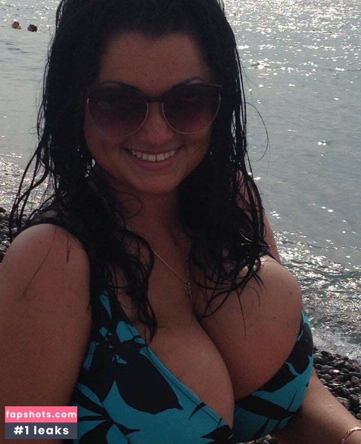 Irina P gallery photo #16