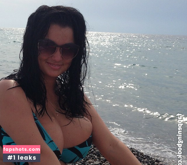 Irina P gallery photo #17