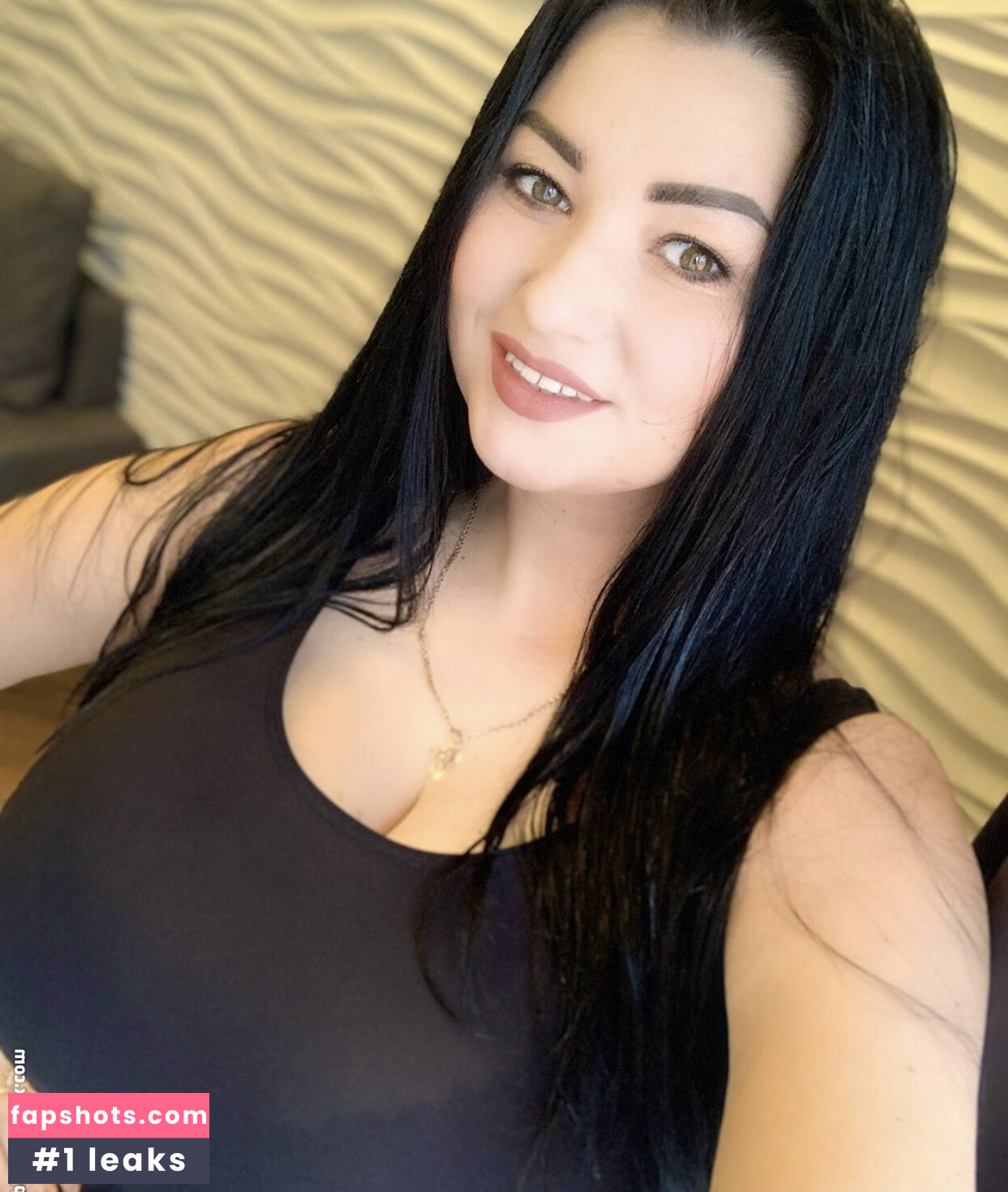 Irina P gallery photo #22