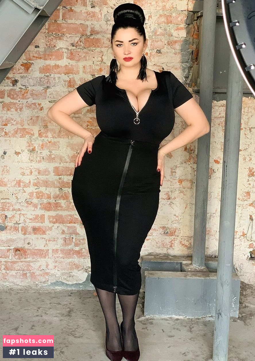 Irina P gallery photo #26