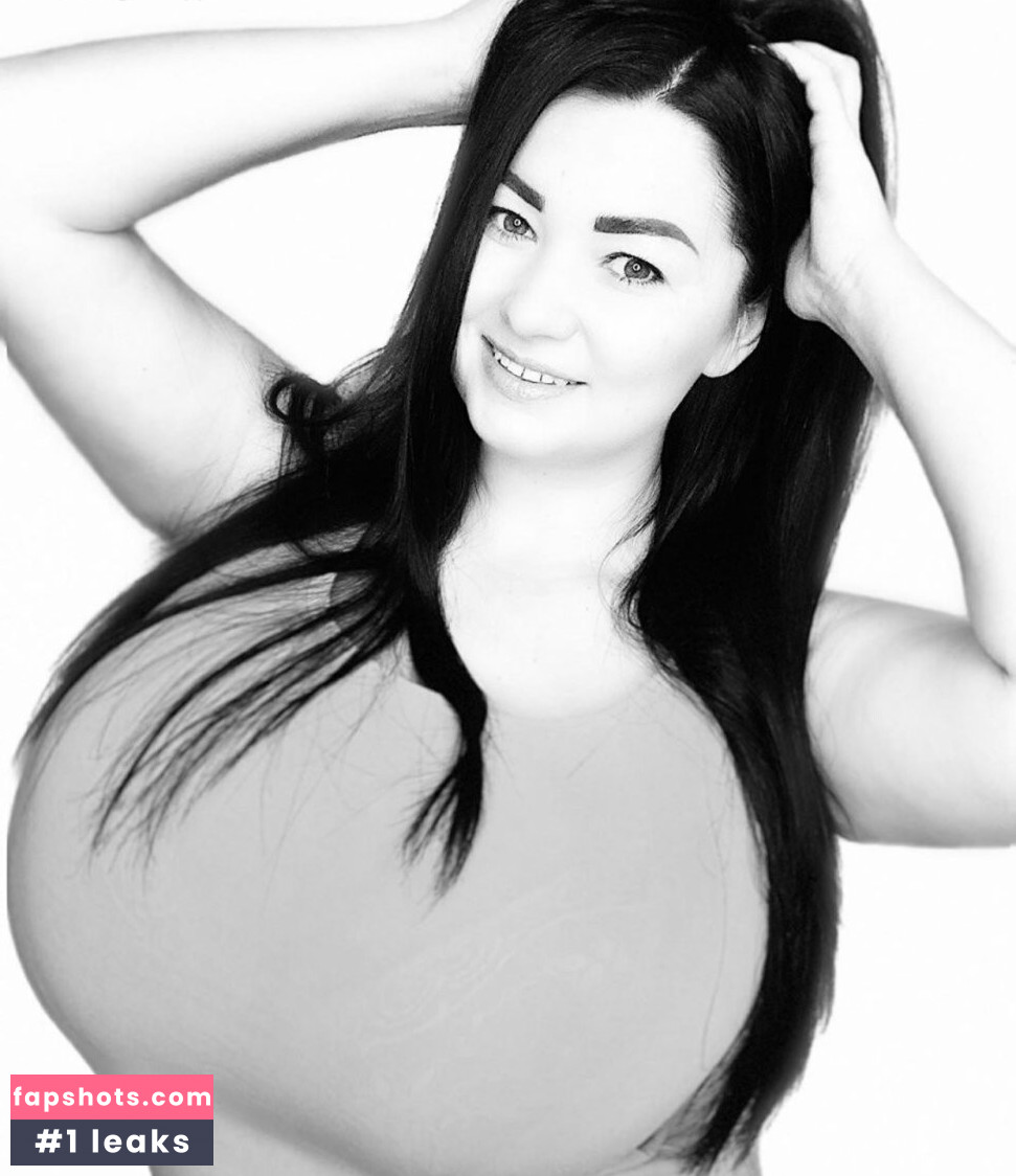 Irina P gallery photo #30