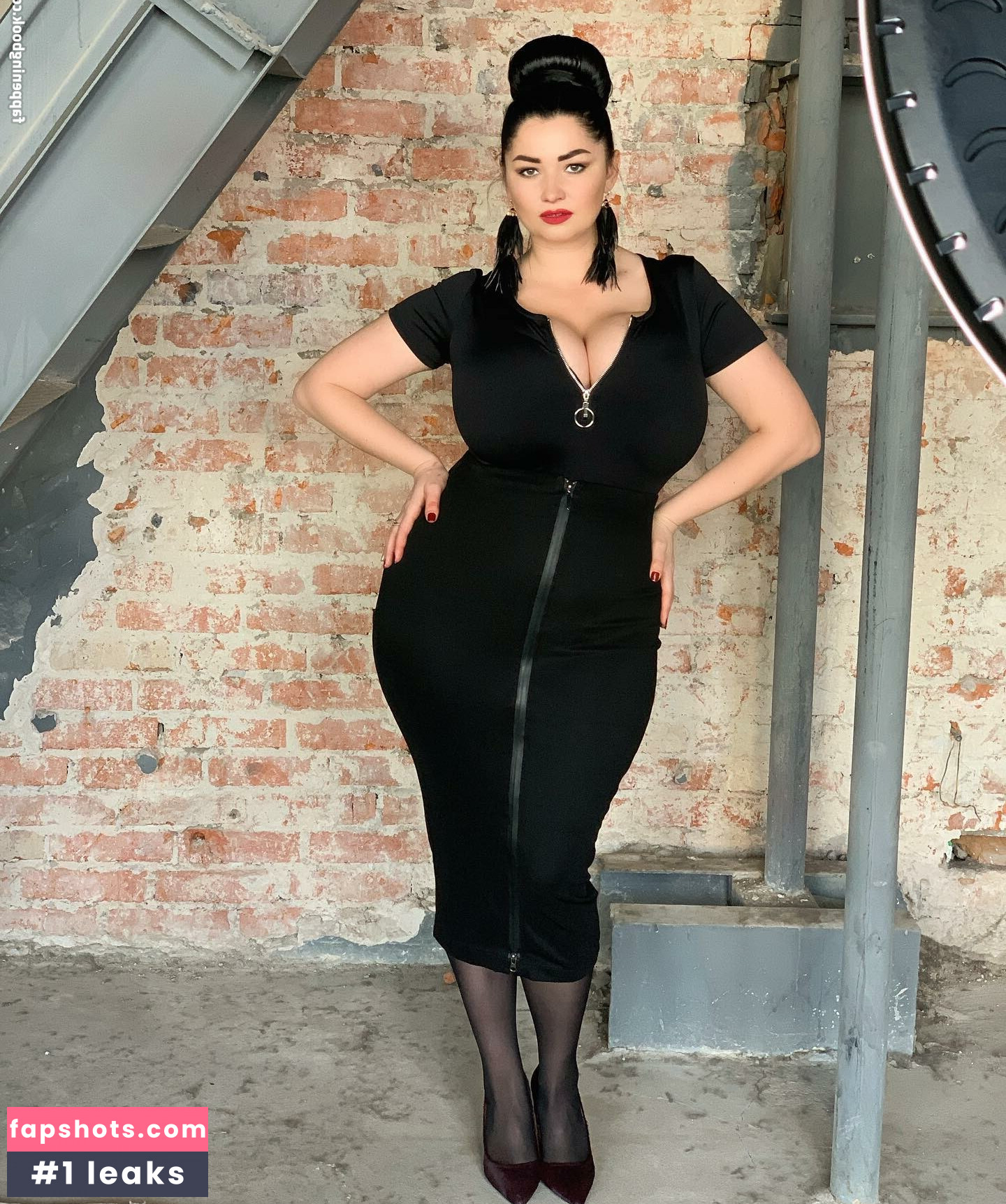 Irina P gallery photo #37