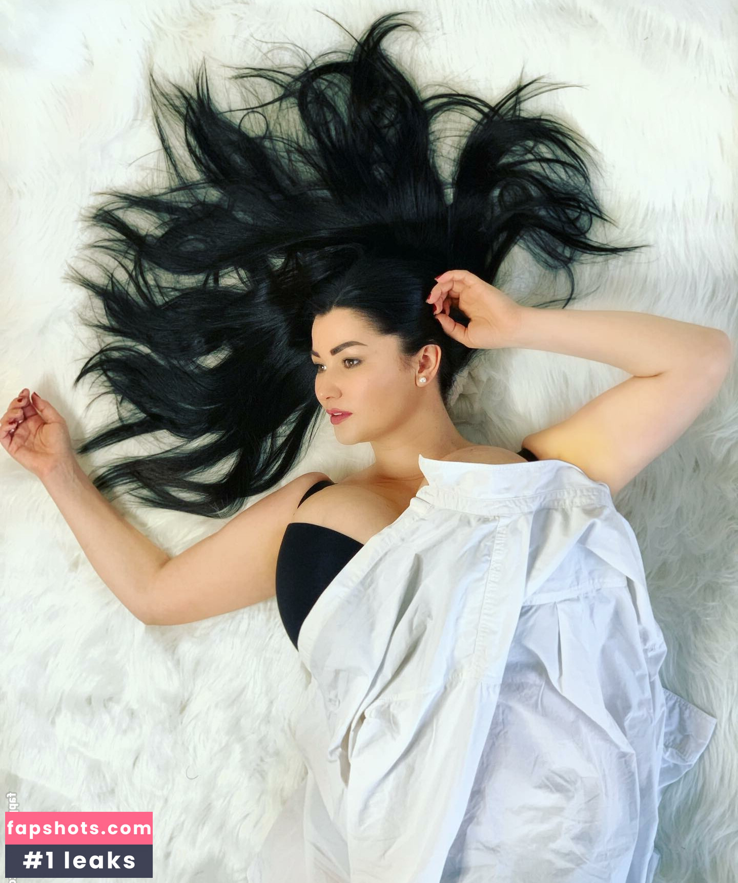 Irina P gallery photo #10