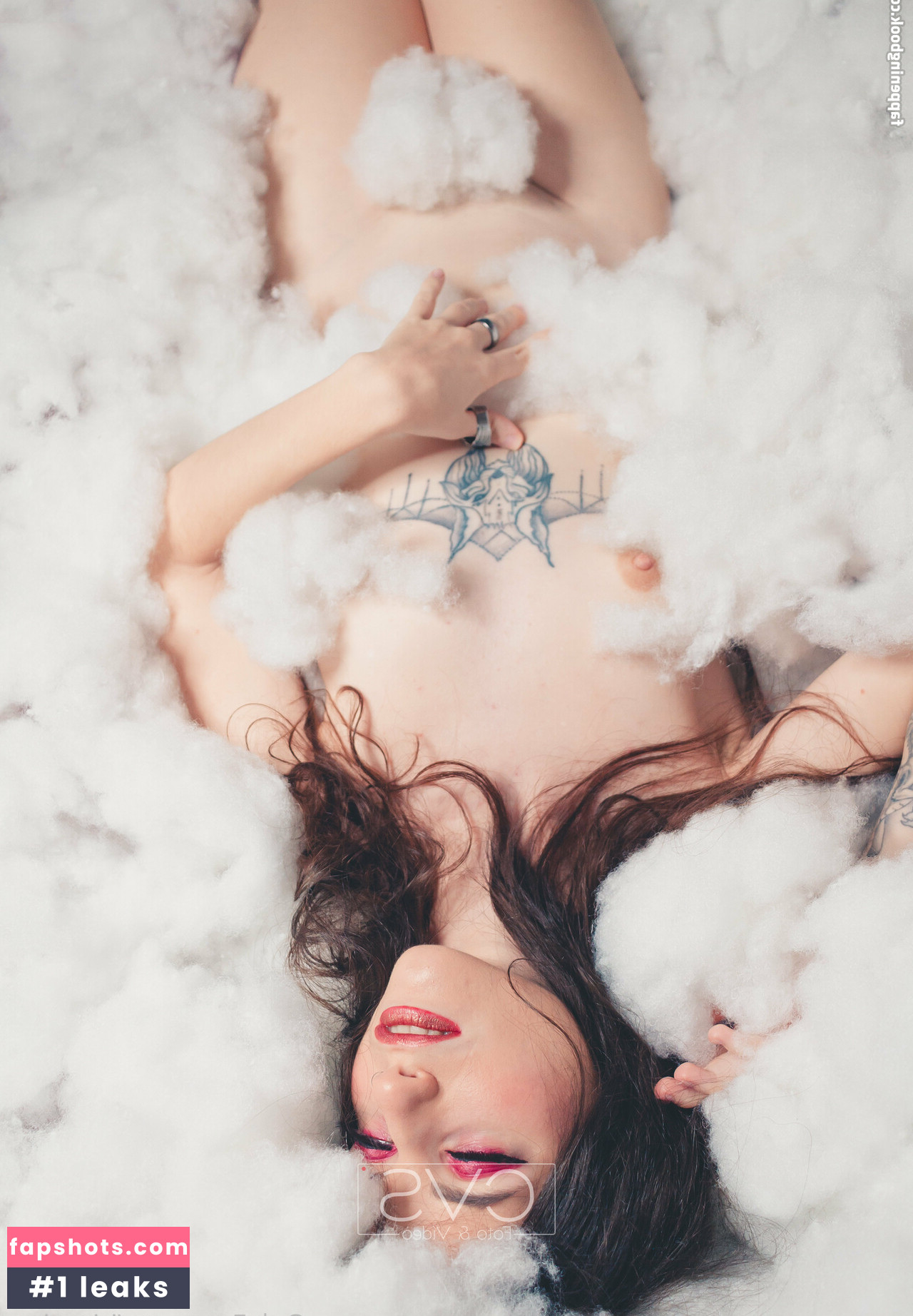 irinarivas Nude Leaks OnlyFans Photos #5 - LeakJerk