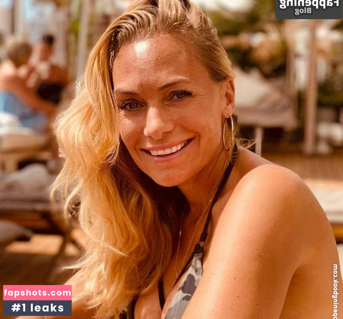 Iris Aschenbrenner nude babe gallery