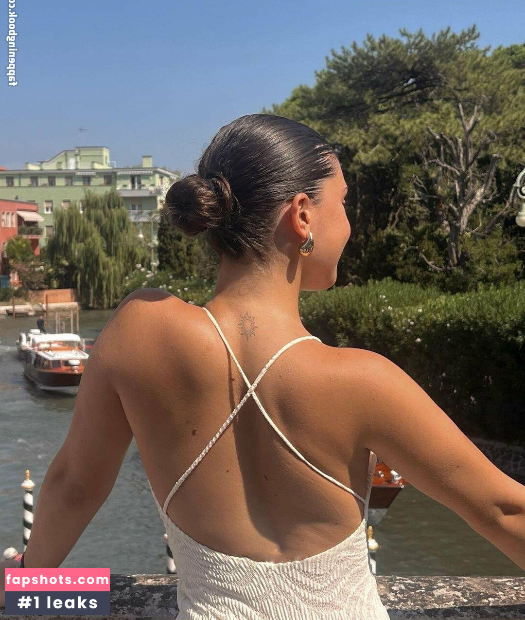 Iris Didomenico gallery photo #11