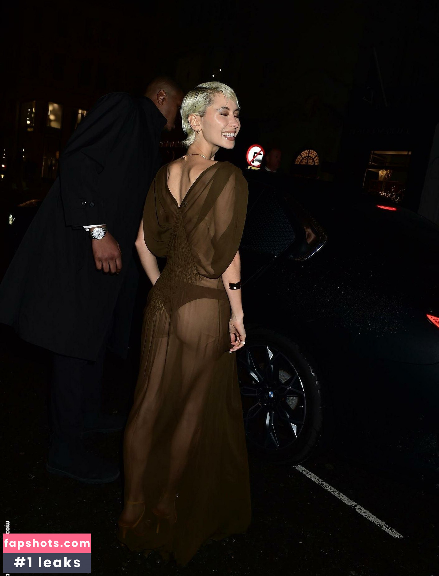 Iris Law Nahé úniky fotek pouze od fanoušků #38 - Fapshots