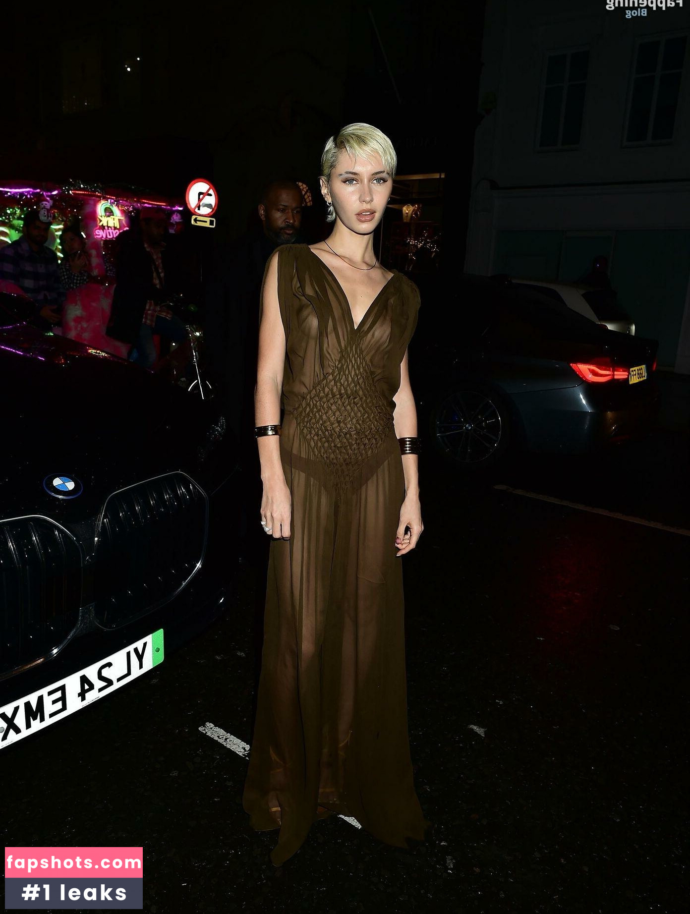 Iris Law Nahé úniky fotek pouze od fanoušků #41 - Fapshots