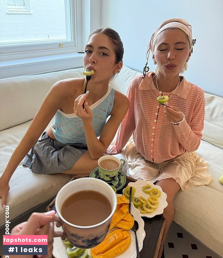 Iris Law Nacktheit OnlyFans Fotos #8 - Fapshots