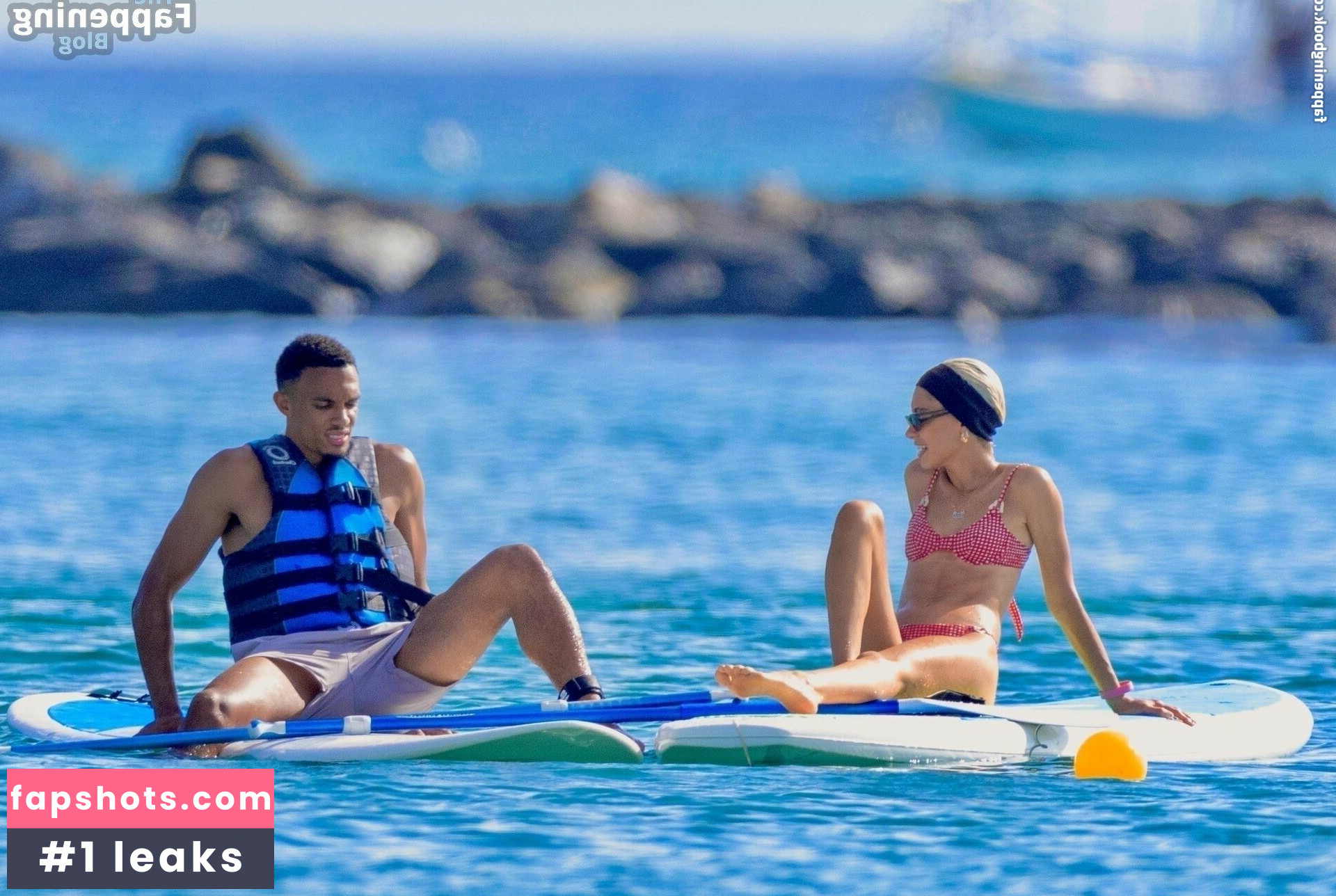 Iris Law Nahé úniky fotek pouze od fanoušků #92 - Fapshots