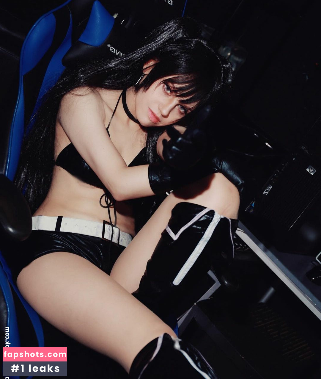 Iris_the_doll gallery photo #8