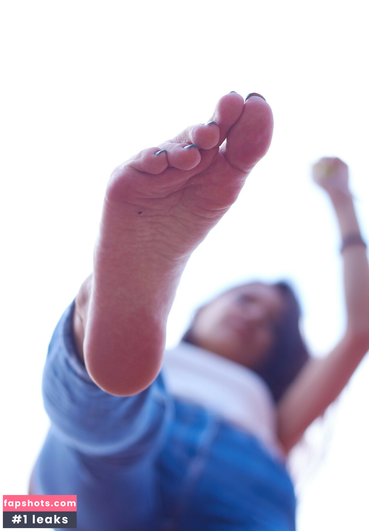 iris_vega gallery photo #10