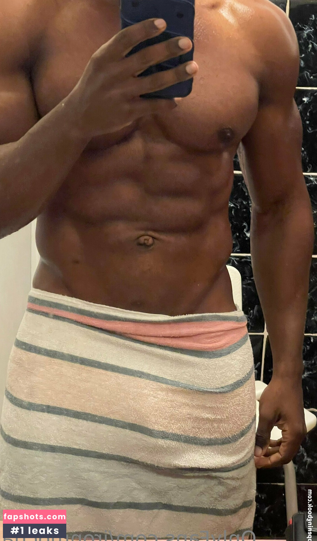 ironmocha nude babe gallery