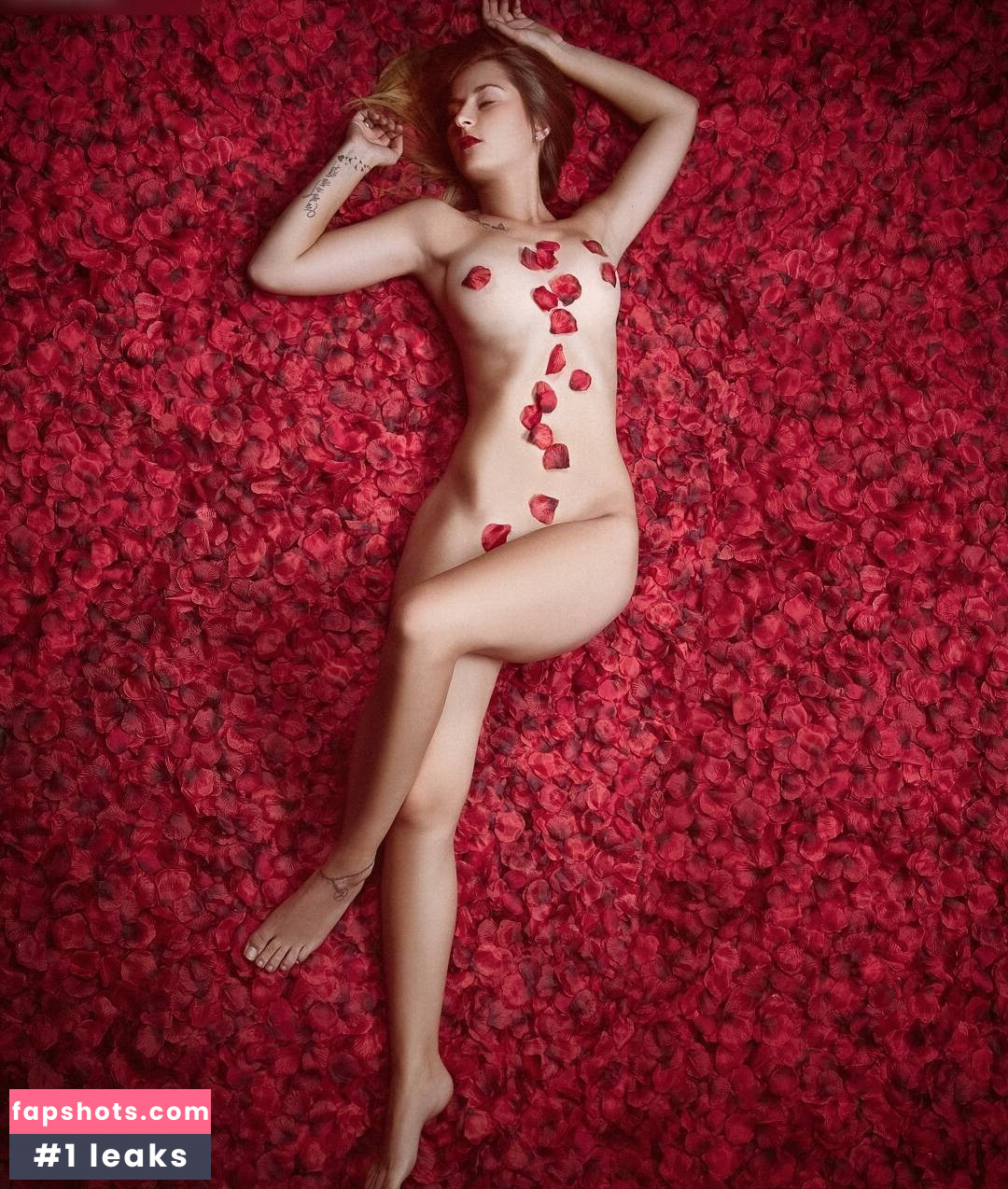 Isa._belle._ gallery photo #23