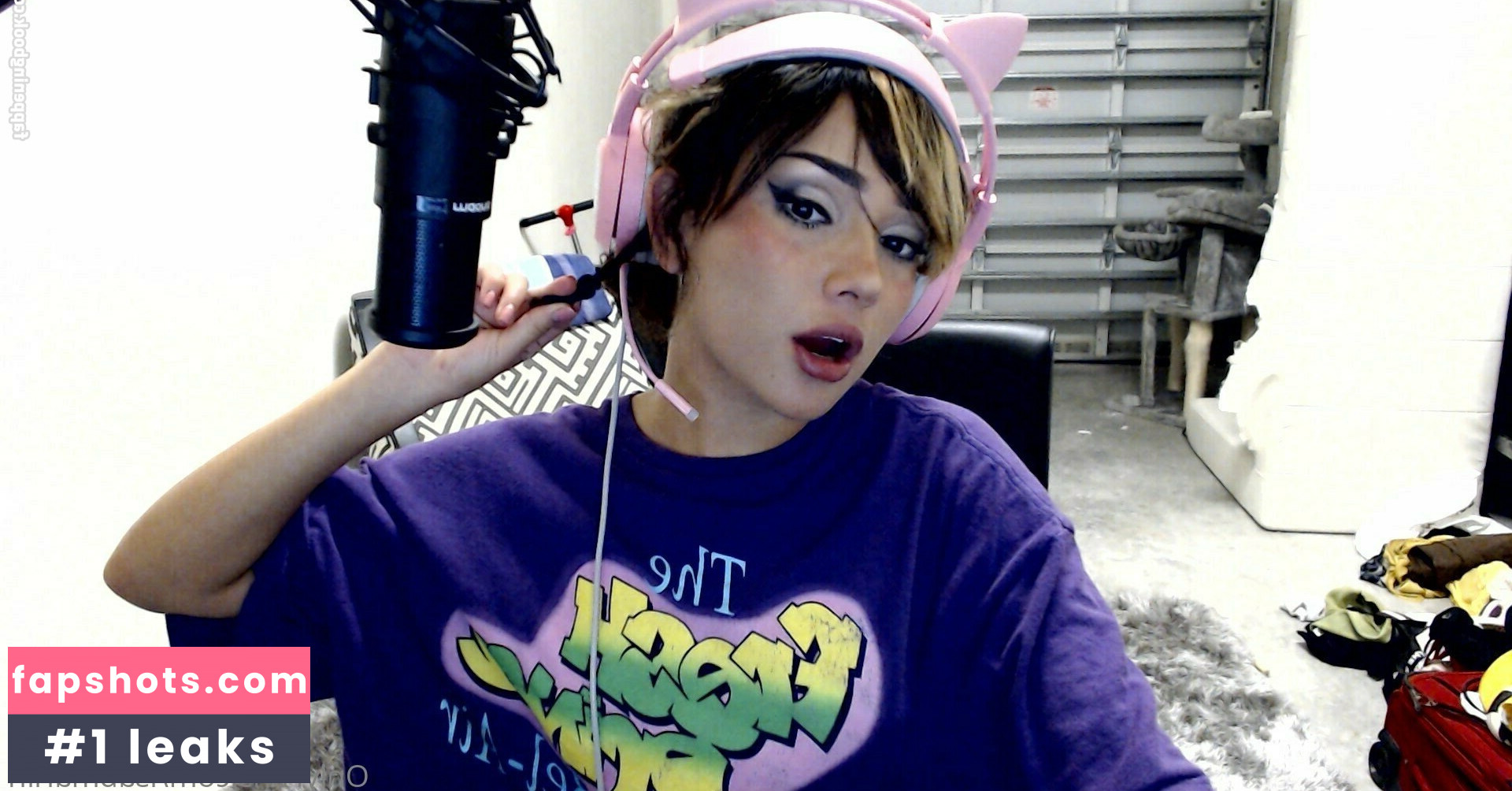 Isa Marin gallery photo #211