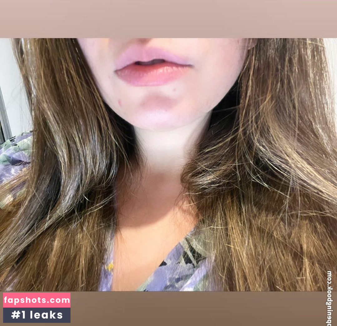 Isa_pes gallery photo #21