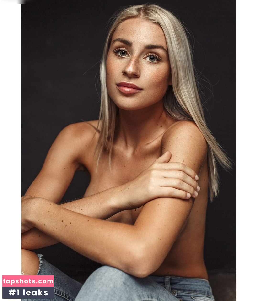 Isabel Ditlevsen gallery photo #101