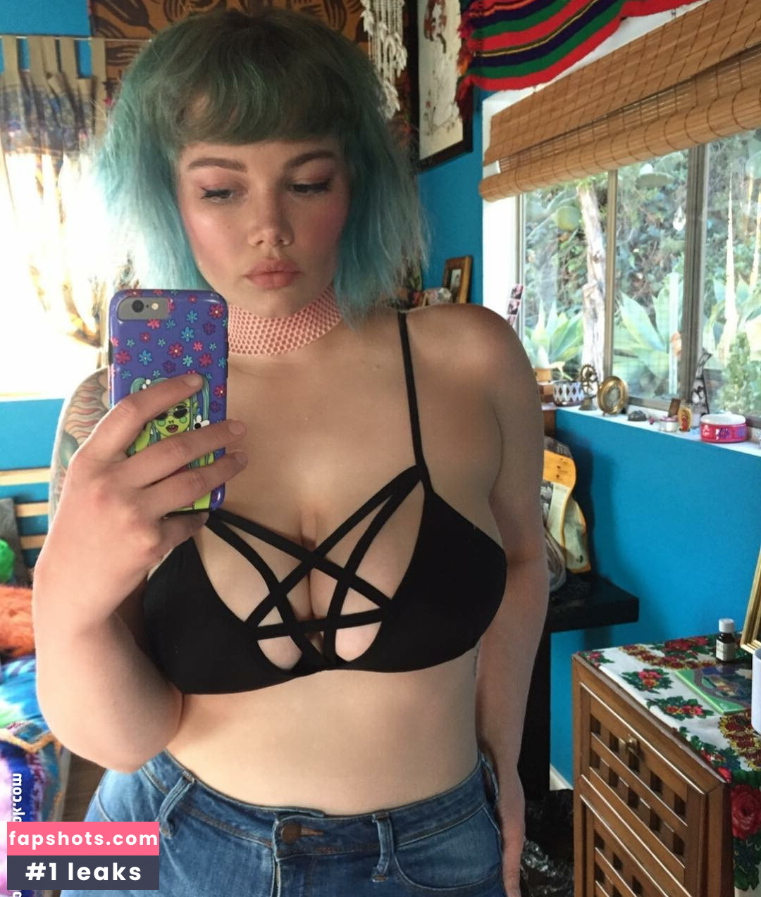 Isabel Hendrix gallery photo #15