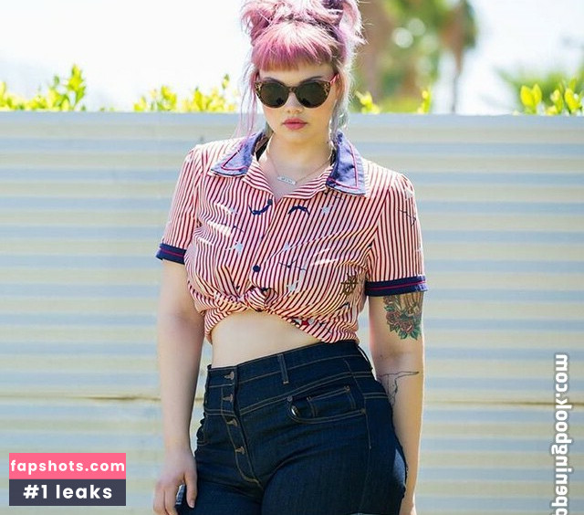 Isabel Hendrix gallery photo #23