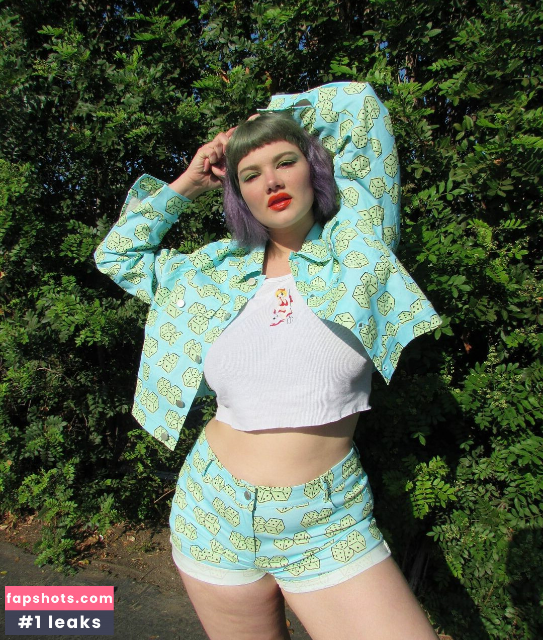 Isabel Hendrix gallery photo #29