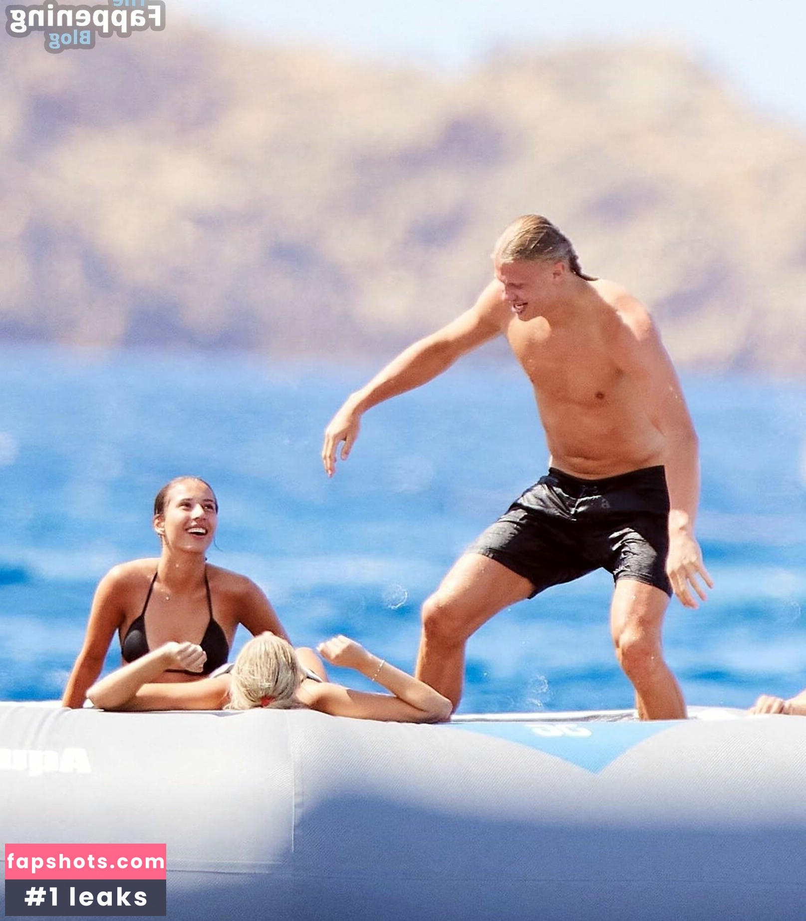 Isabel Johansen gallery photo #20