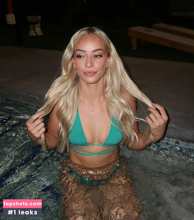 Isabel Martin nude babe gallery