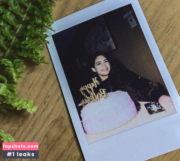 Isabel Neru Nude Leaks OnlyFans Photos #4 - Fapshots