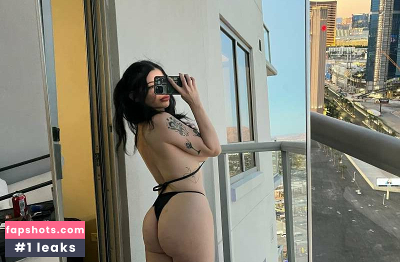 Isabel Valdez gallery photo #12