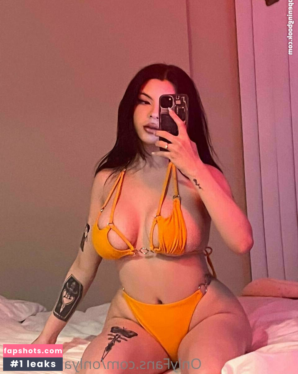 Isabel Valdez gallery photo #84