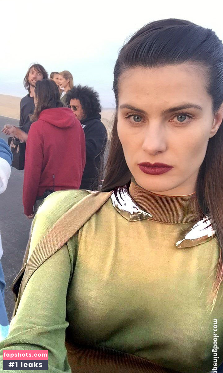 Isabeli Fontana Filtración Desnuda OnlyFans Foto #359 - Fapshots