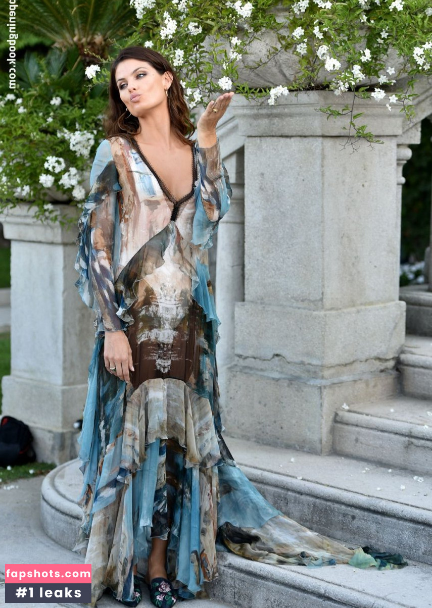 Isabeli Fontana Filtración Desnuda OnlyFans Foto #402 - Fapshots