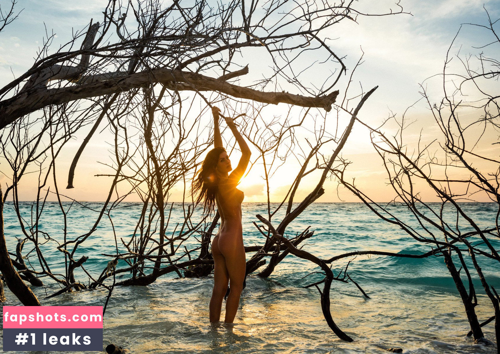 Isabeli Fontana Filtración Desnuda OnlyFans Foto #407 - Fapshots