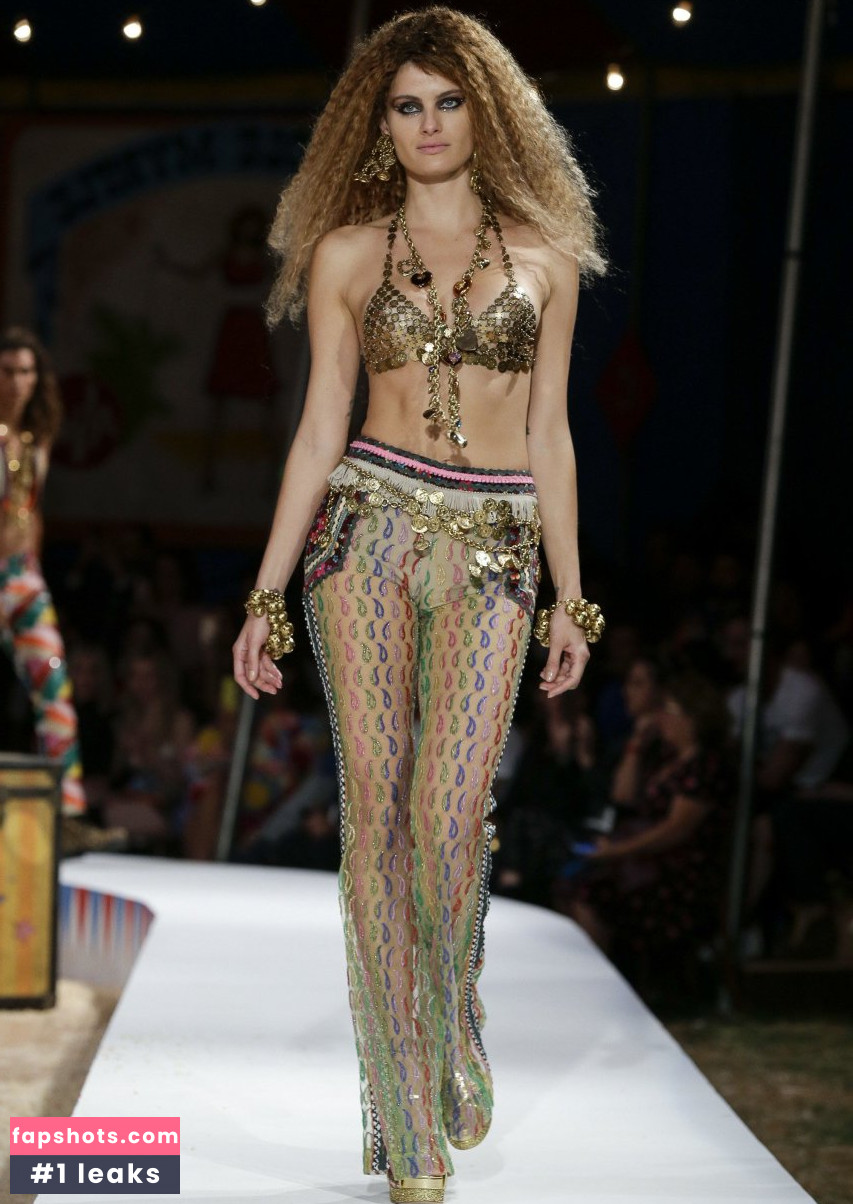 Isabeli Fontana Filtración Desnuda OnlyFans Foto #441 - Fapshots