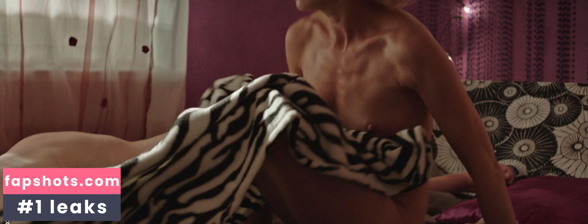 Isabell Gerschke gallery photo #24