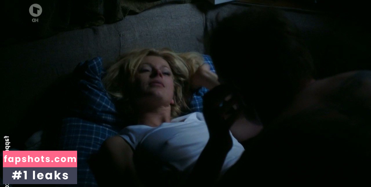 Isabell Gerschke gallery photo #5