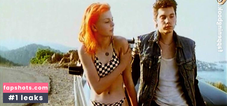 Isabell Gerschke gallery photo #46