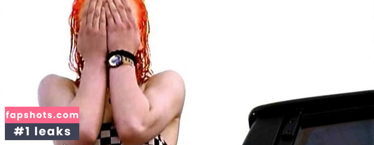 Isabell Gerschke gallery photo #47