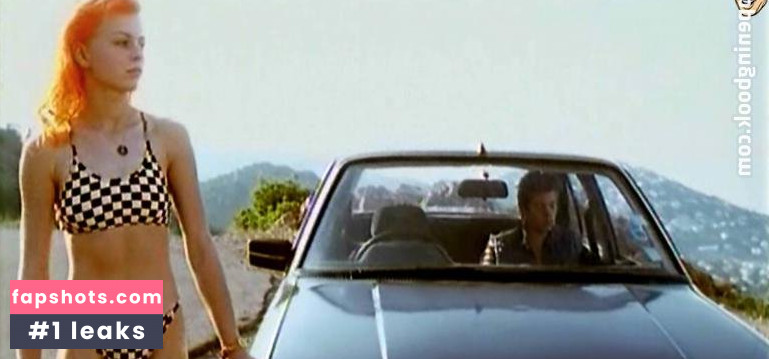 Isabell Gerschke gallery photo #50