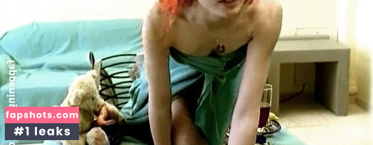 Isabell Gerschke gallery photo #53