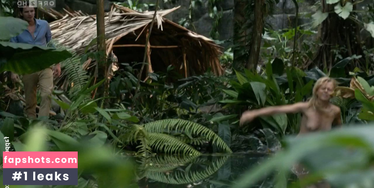 Isabell Gerschke gallery photo #8