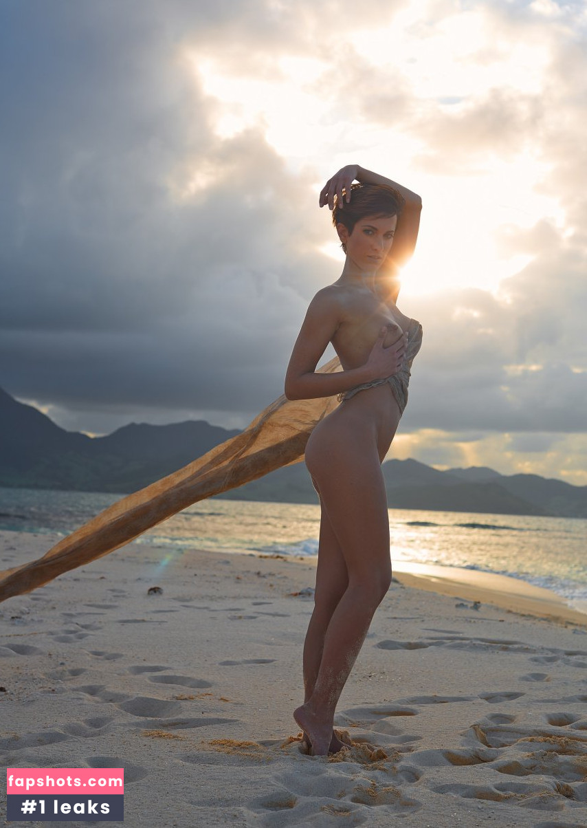 Isabell Horn Nude Leaks OnlyFans Photos #76 - LeakJerk