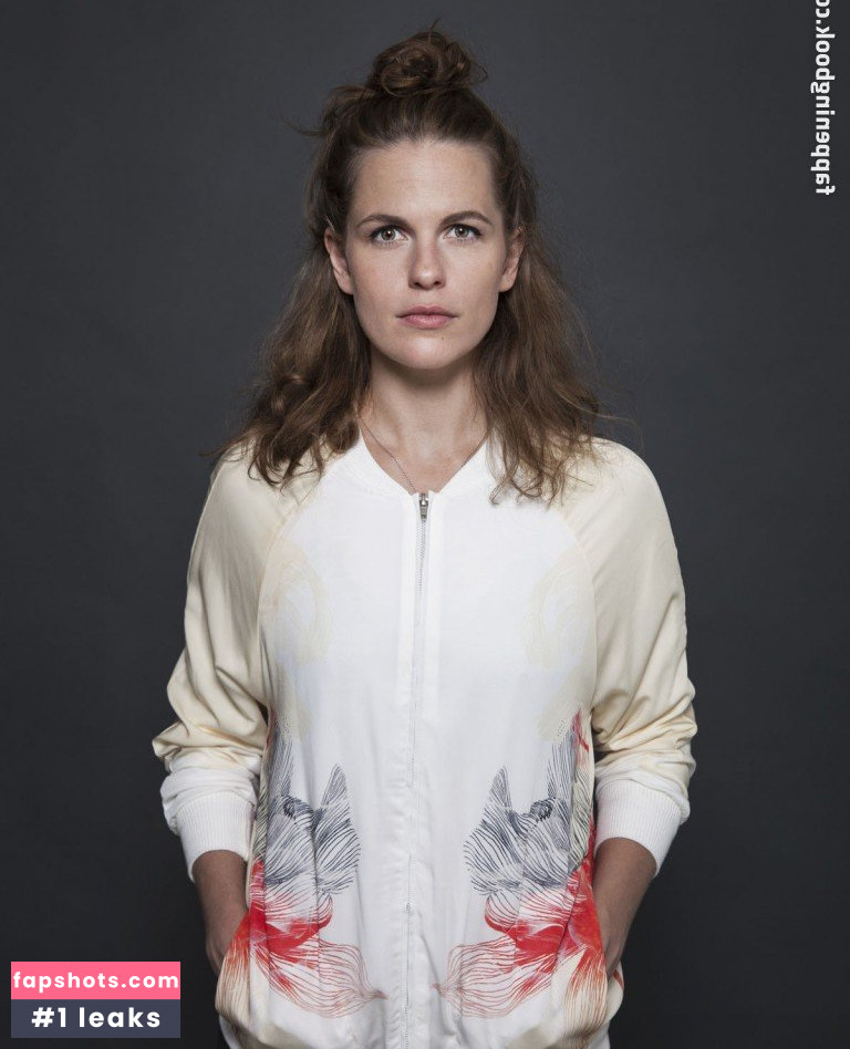 Isabell Polak gallery photo #2